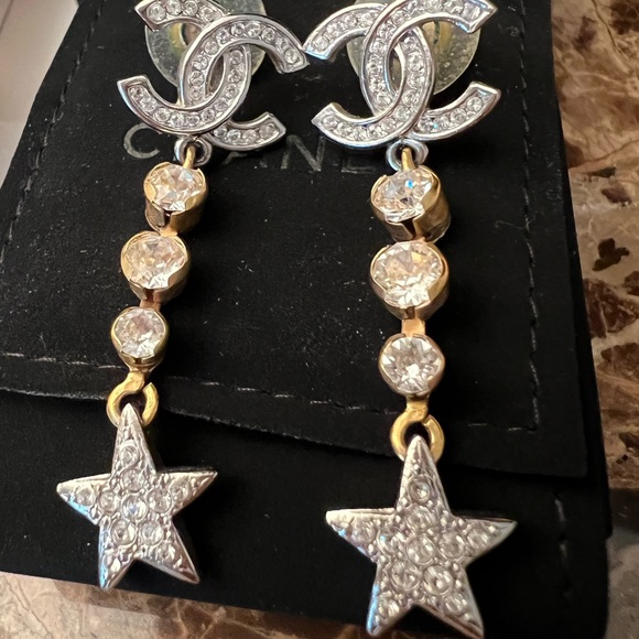 Authentic Chanel dangling earrings 20A. Full set- receipt, box, camellia, etc. - Picture 3 of 5